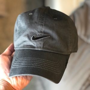 Gray Nike baseball cap!!
